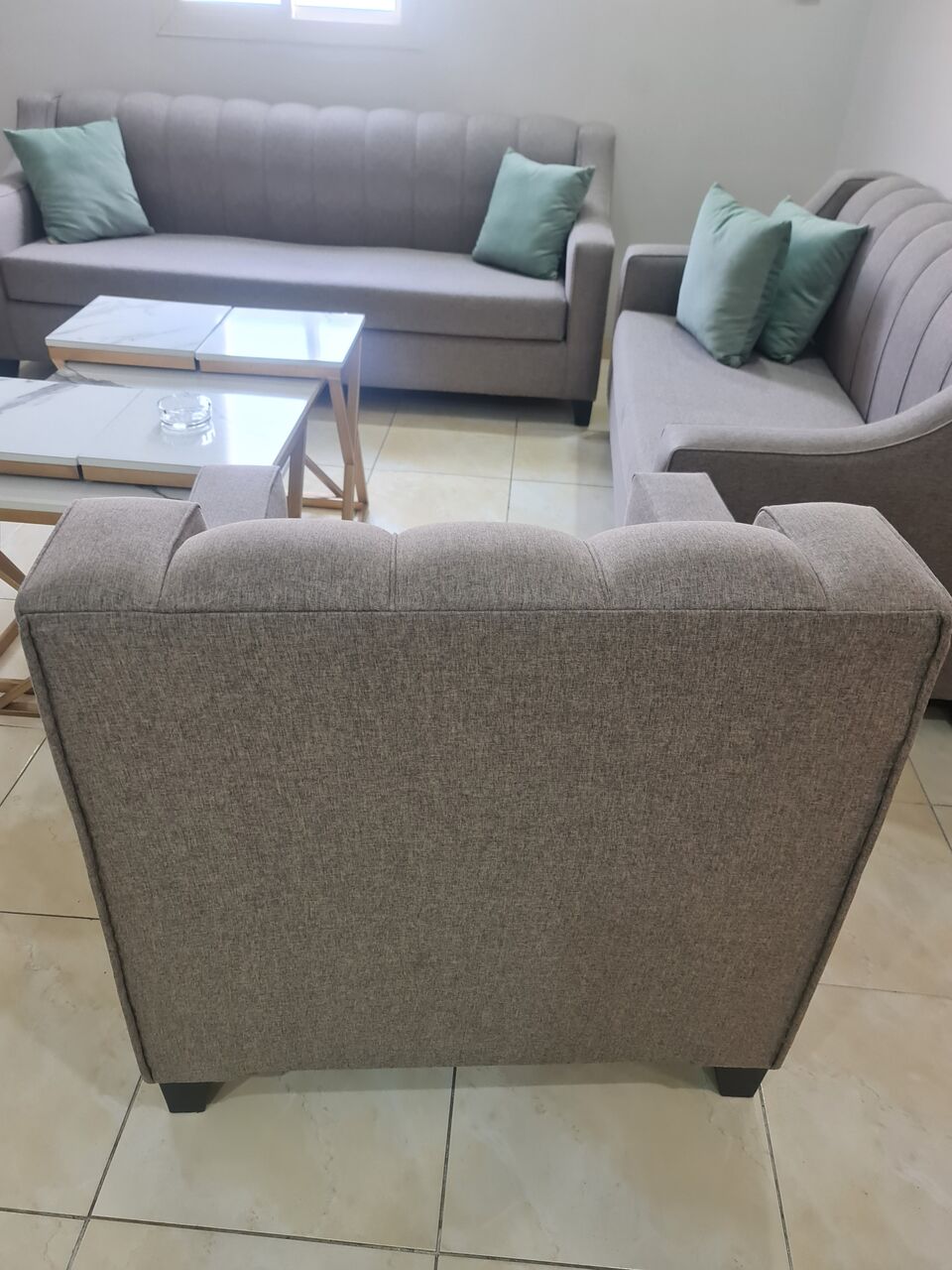 Jeddah, Furniture, SAR 900,  Seats Set Neat And Almost New, And Coffe Table And Curtain