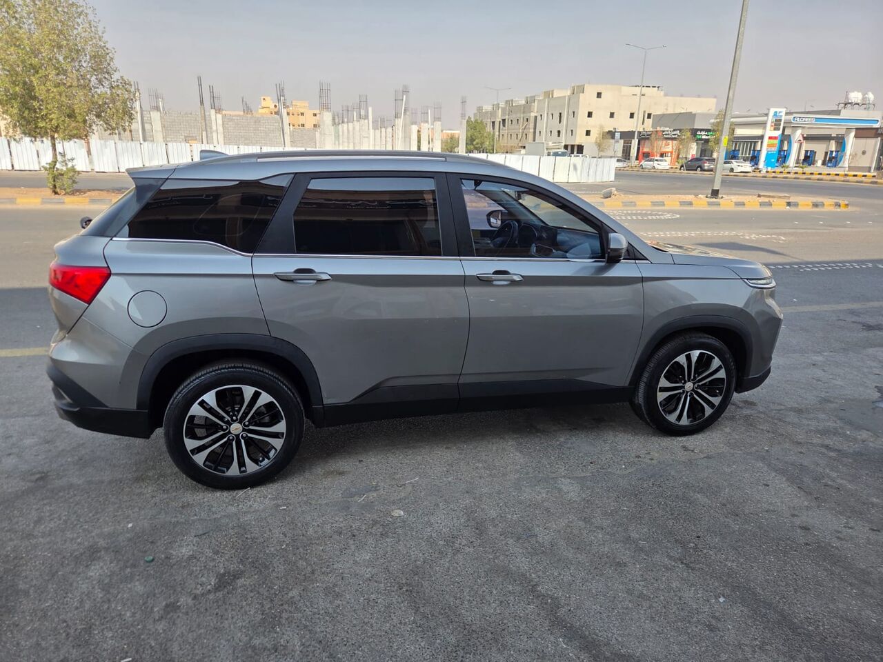 Riyadh, Vehicles, Cars & Trucks , SAR 60000,  Chevrolet Captiva,  2022,  Automatic,  99000 KM,  Going Final Exist, So Its Chance Car. First Come First Out.