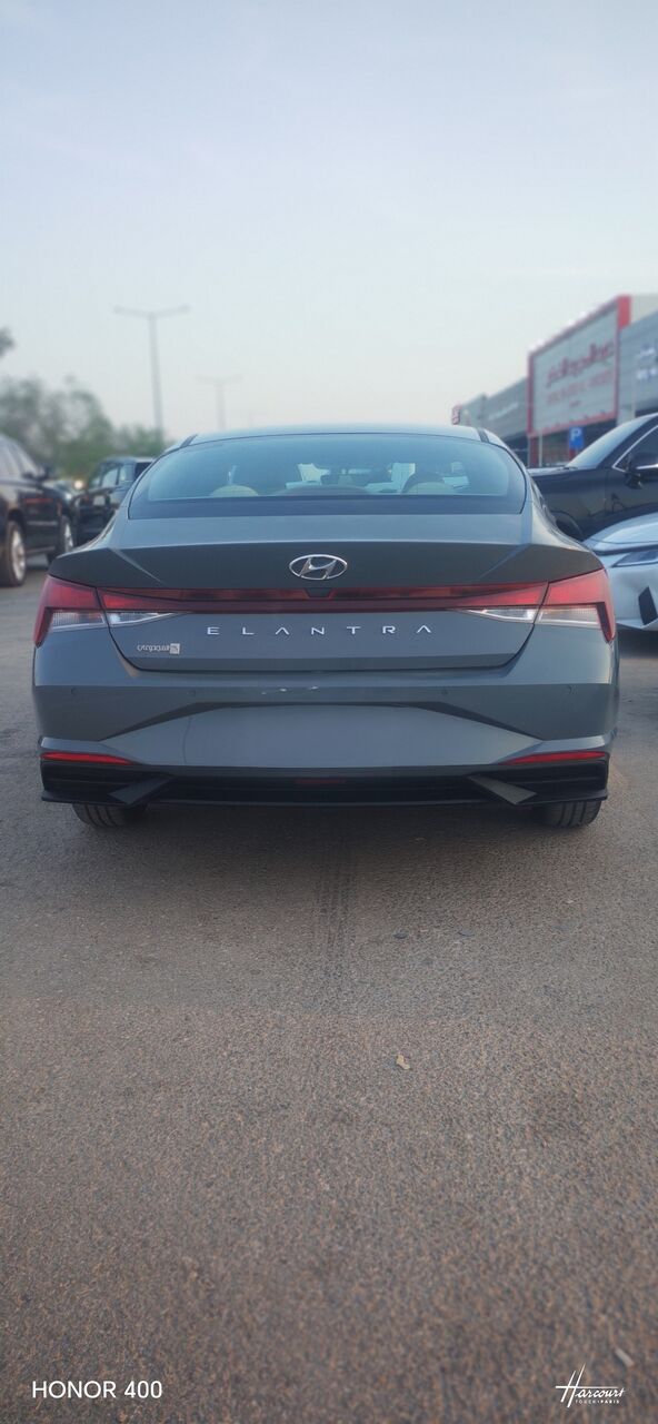 Riyadh, Vehicles, Cars & Trucks , SAR 48000,  Hyundai Elantra,  2022,  Automatic,  76000 KM,