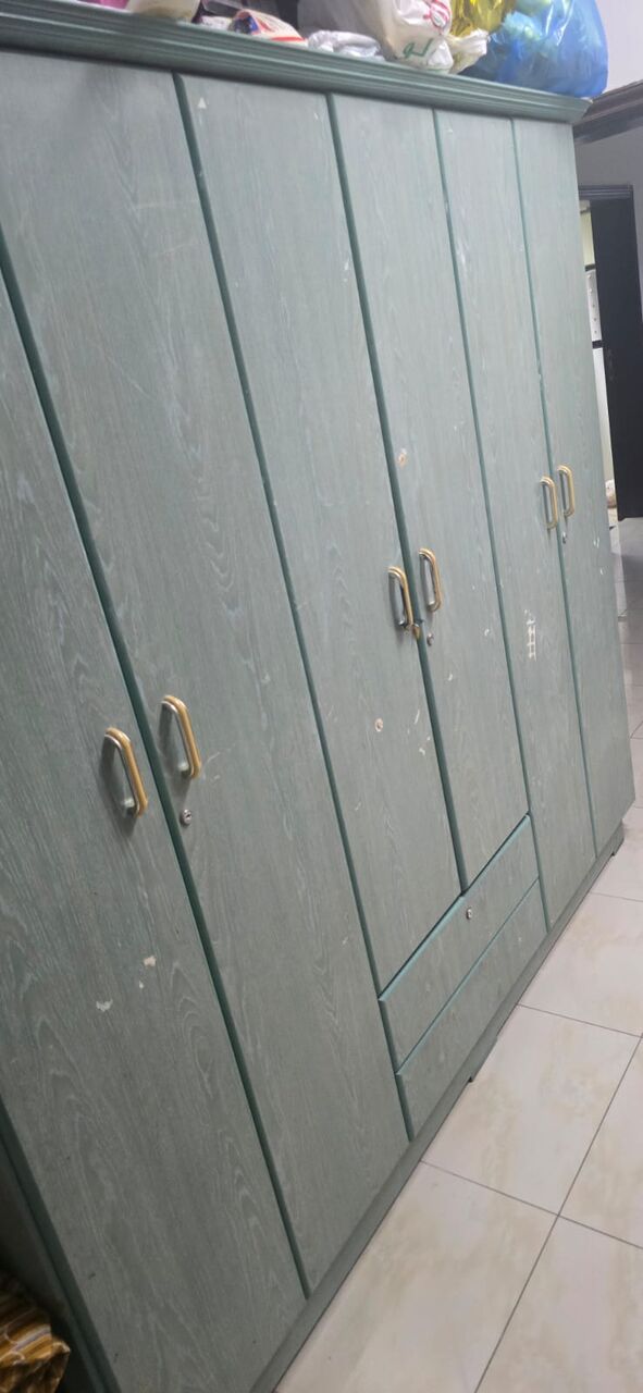 Khobar, Furniture, SAR 200,  6 Door Cupboard And Dressing Table