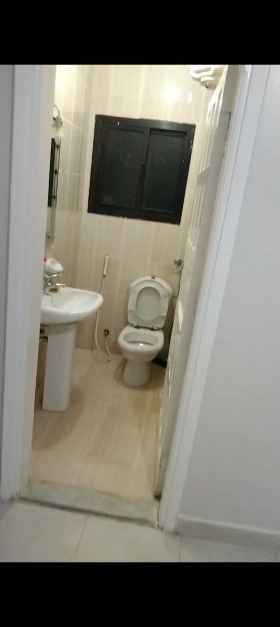 Al Aziziyah, Apartments, Flats, Houses & Villas, SAR 25000/year,  3 BR,  3bhk Kitchen Small Hall 2 Washroom And Balcony Rent 25000 Near DHL Thalia Road Aziza