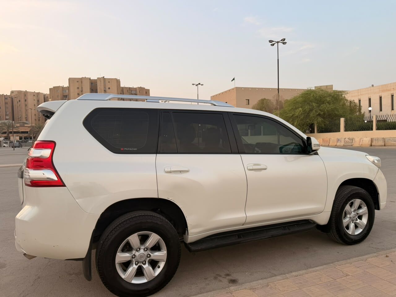 Al Murabba, Vehicles, Cars & Trucks , SAR 115000,  Toyota Land Cruiser Prado,  2017,  Automatic,  138000 KM,    (4-Cylinder) &ndash; Agency Maintained, 3M PPF, Basement Parked