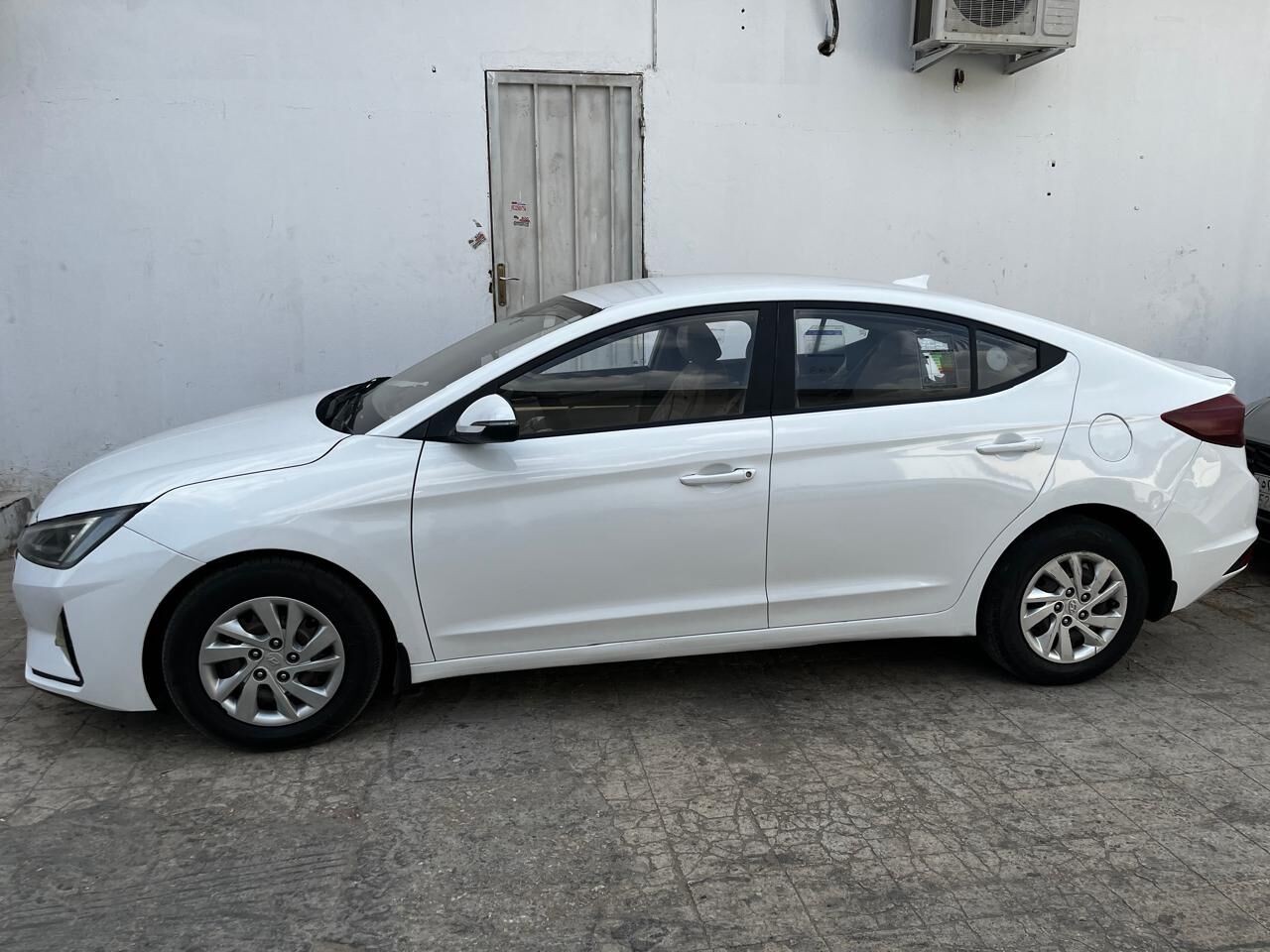 Riyadh, Vehicles, Cars & Trucks , SAR 23000,  Hyundai Elantra,  2020,  Automatic,  800 KM,  Good Condition