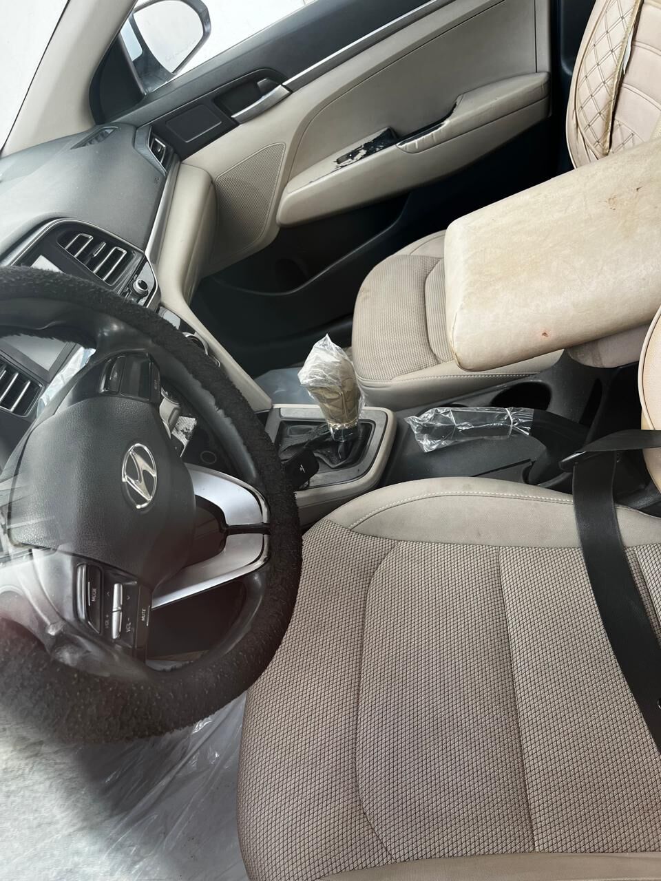 Riyadh, Vehicles, Cars & Trucks , SAR 23000,  Hyundai Elantra,  2020,  Automatic,  800 KM,  Good Condition