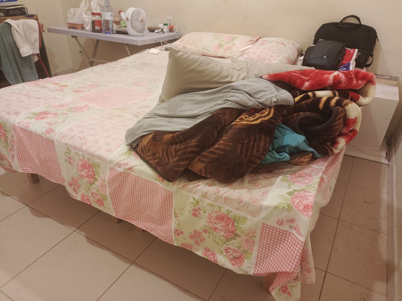 Al Aqeeq, Furniture, SAR 200,  2 Single Beds With 2 Single Mattresses