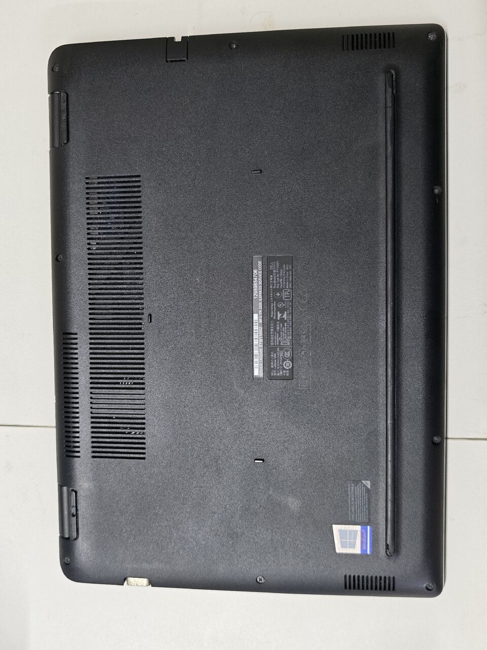 Al Murabba, Computers, SAR 1050,  Laptop Dell Latitude 3400, Intel I5 8th Gen, 8GB RAM 512GB SSD, 4GB Intel UHD Graphics