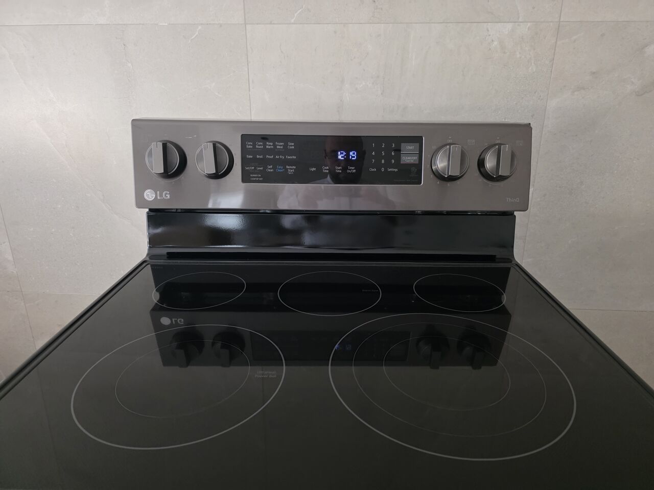 Jeddah, Appliances, SAR 2000,  LG Electrical Oven With 5 Hobs. InstaView 178 Liter