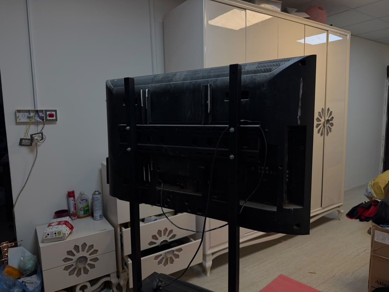 Al Malaz, Appliances, SAR 400,  Sony LCD Bravia Tv For Sale (45 Inch)