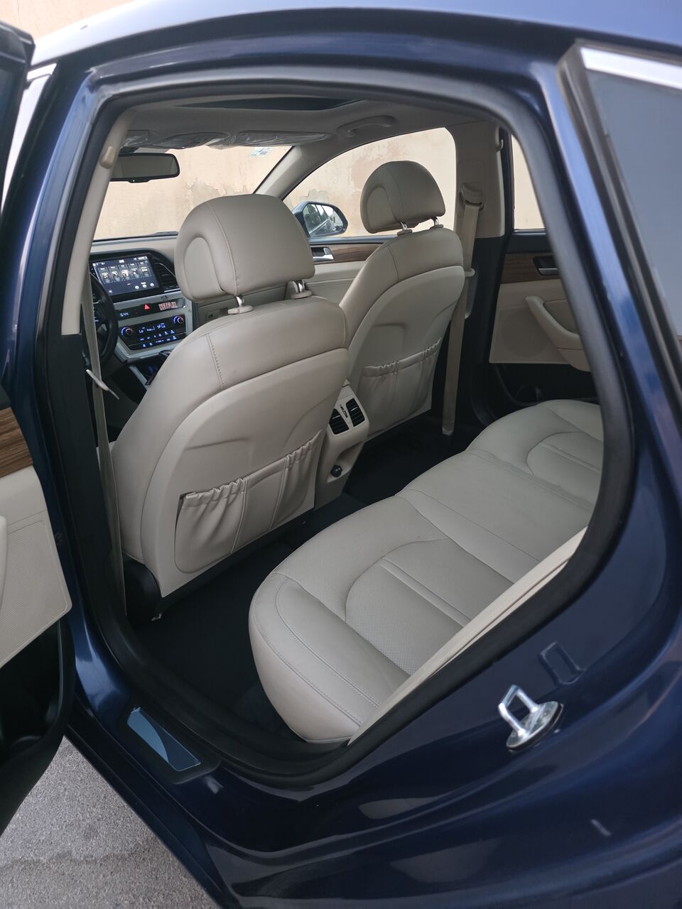 Riyadh, Vehicles, Cars & Trucks , SAR 32000,  Hyundai Sonata,  2016,  Automatic,  290000 KM,    Full Option