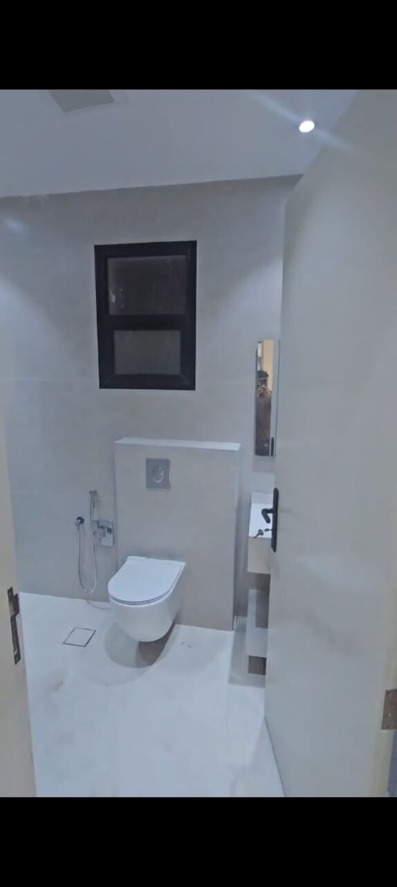Al Rawdah, Apartments, Flats, Houses & Villas, SAR 50000/year,  5 BR,  Brnd New Family Apartment First Floor With Large 5 Rooms With 2 Bath Well Located