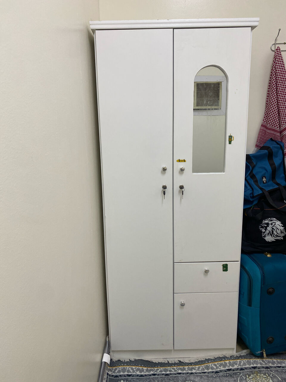 Riyadh, Furniture, SAR 500,  Cupboard Carpet And One Single Bed