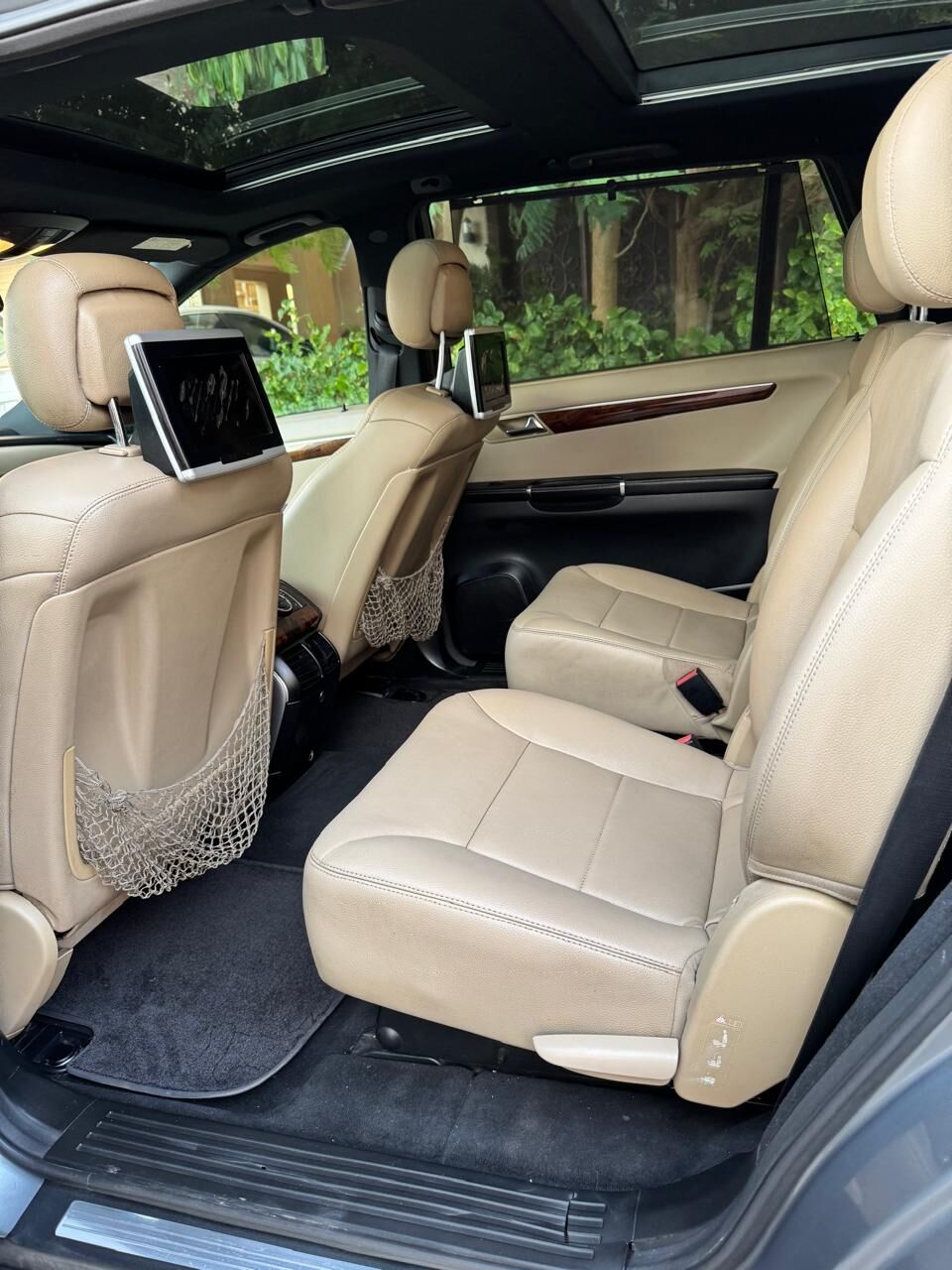 Jeddah, Vehicles, Cars & Trucks , SAR 26000,  Mercedes-Benz R,  2011,  Automatic,  289000 KM,  Mercedes R35 Full Option