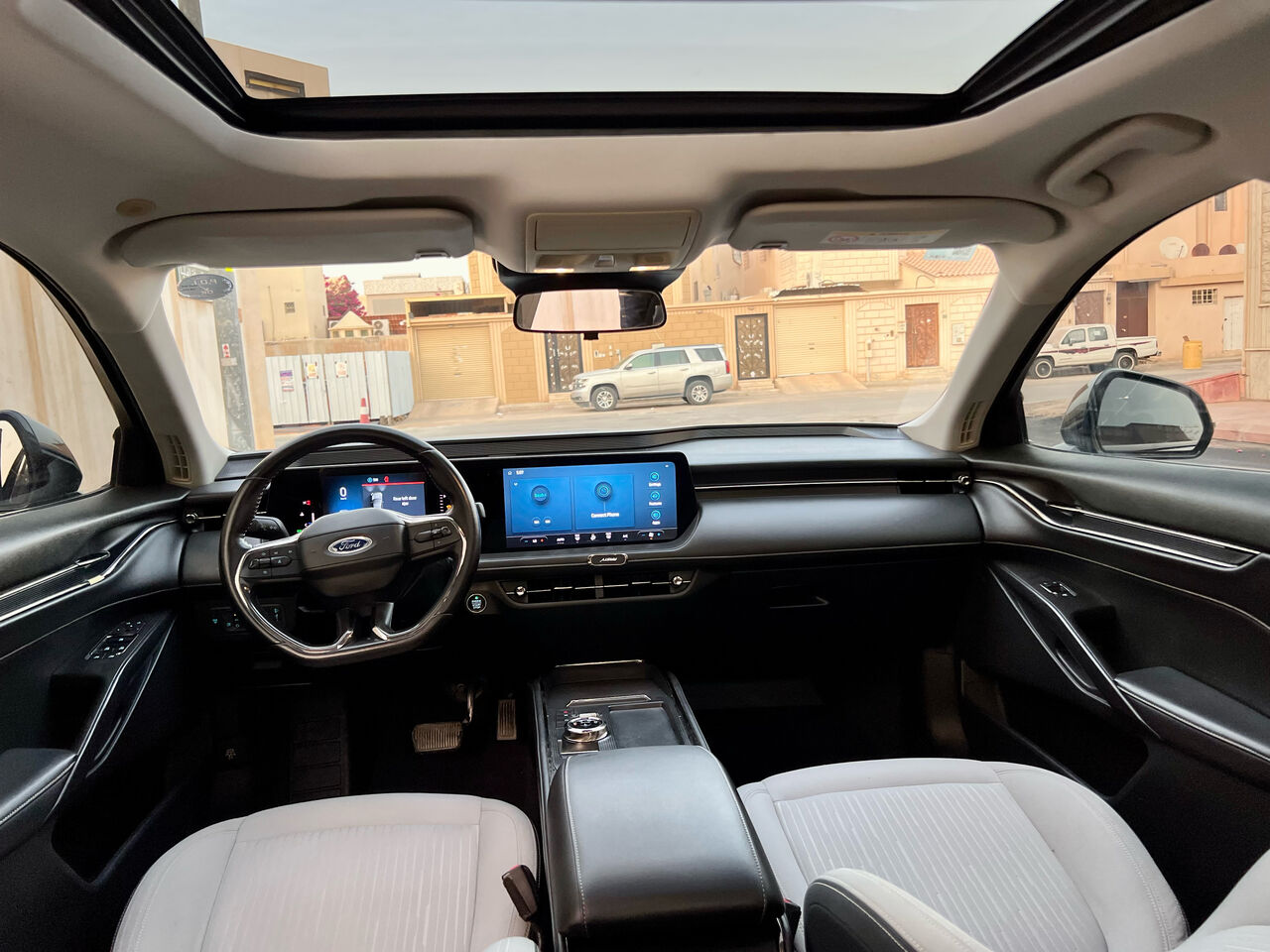 Riyadh, Vehicles, Cars & Trucks , SAR 76000,  Ford Taurus,  2023,  Automatic,  226 KM,   Full Option   2.0 L 4 Cylinder All Original Condition