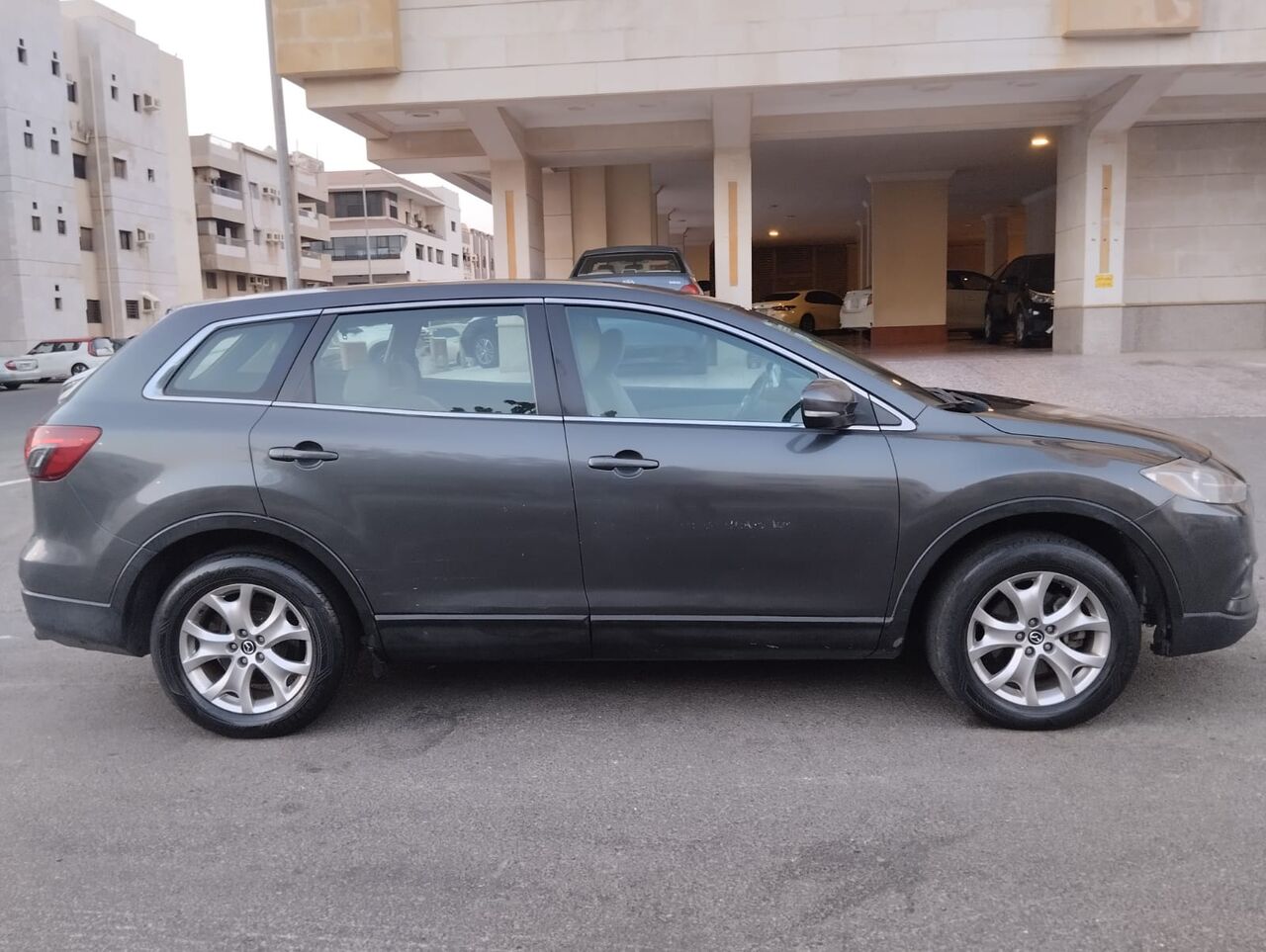 Jeddah, Vehicles, Cars & Trucks , SAR 32000,  Mazda CX-9,  2014,  Automatic,  263000 KM,  Mazda CX9