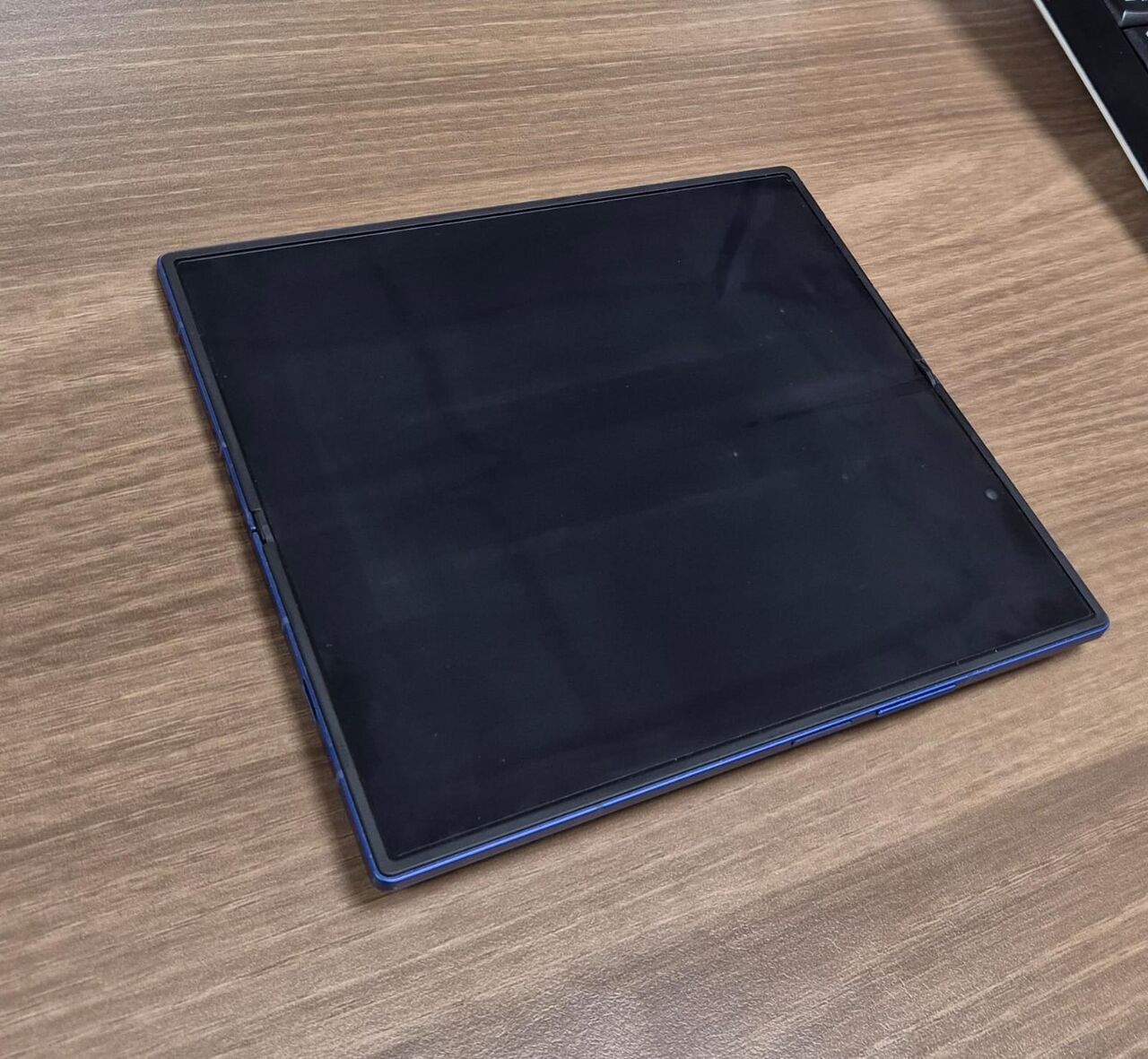 Dammam, Mobile Phones, SAR 4800,  Samsung Galaxy Fold7, 512GB, Blue- Mint Condition