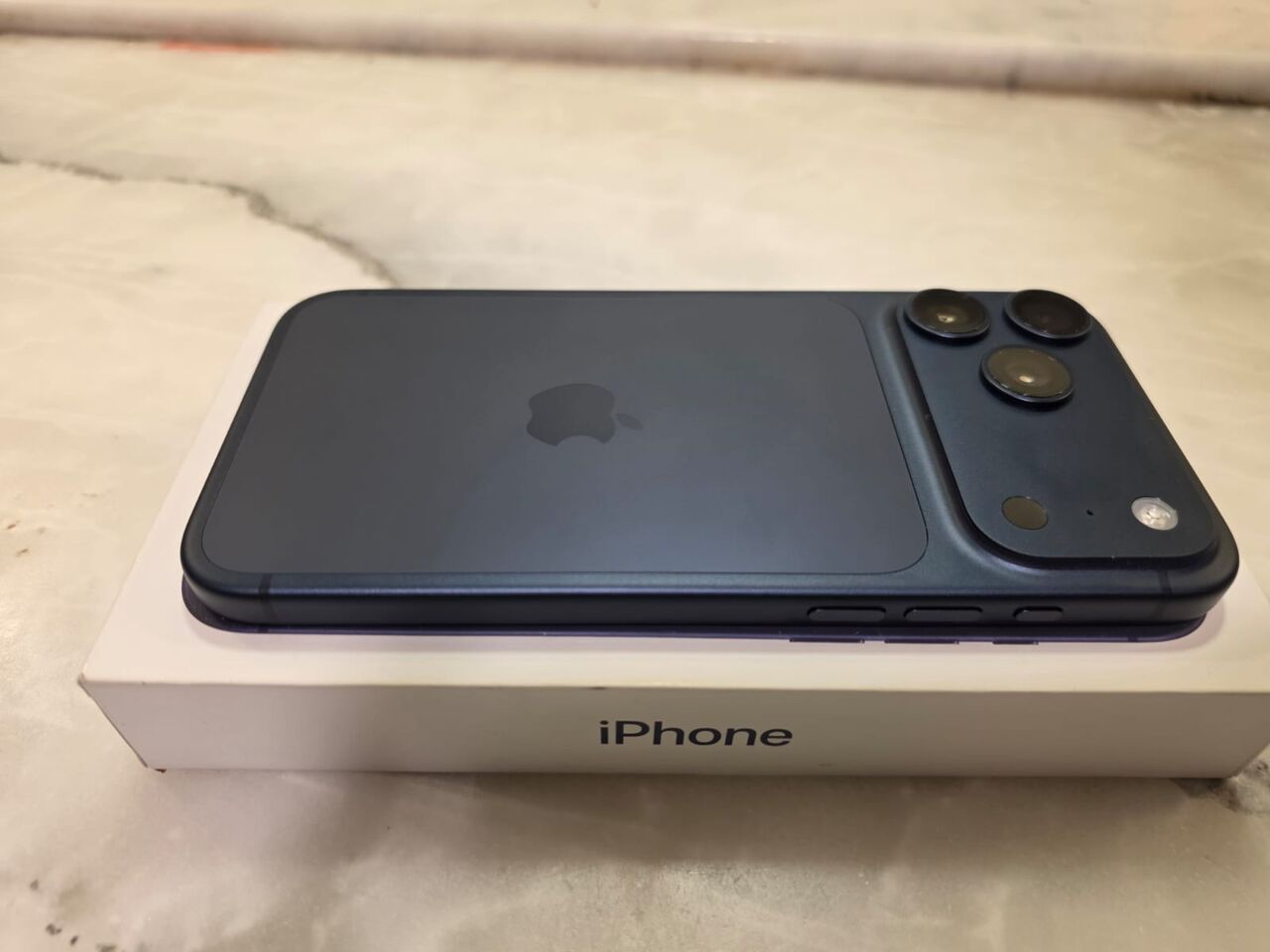 Al Sulaymaniyyah, Mobile Phones, SAR 4300,  Apple IPhone 17 Pro Max 256GB Deep Blue