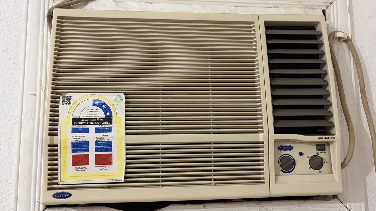Jeddah, Air Conditioners, SAR 550,  2 Carrier Good Condition ACs 1.5 Ton And 1 Alzamil