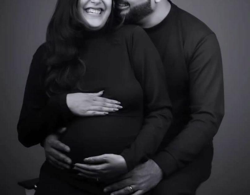 New Delhi, Photography, Pregnancy Photoshoot In Delhi | Cradle Studio