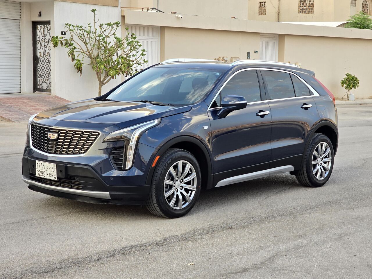 Riyadh, Vehicles, Cars & Trucks , SAR 75000,  Cadillac XT4,  2022,  Automatic,  69000 KM,    Fully Loaded