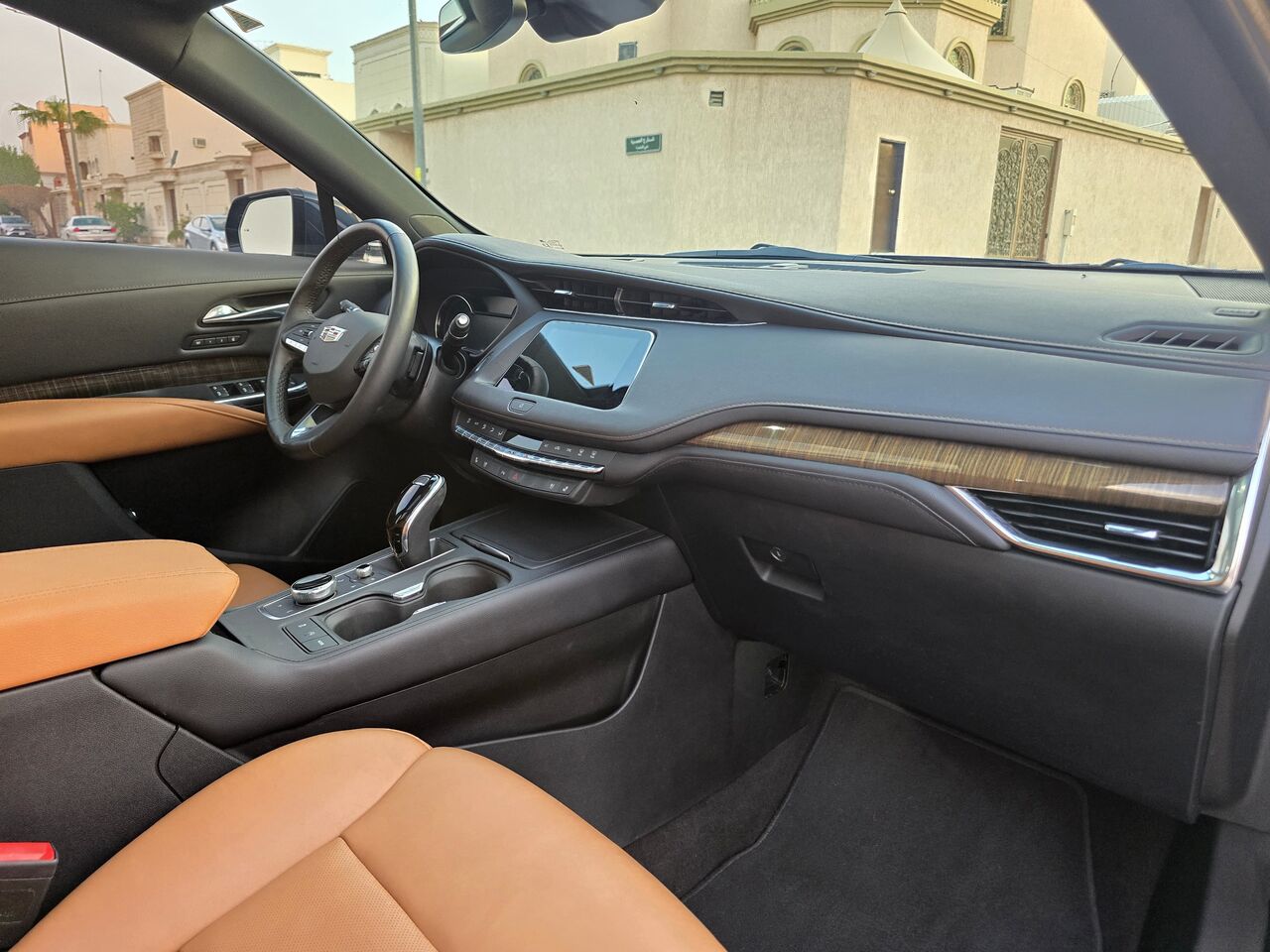 Riyadh, Vehicles, Cars & Trucks , SAR 75000,  Cadillac XT4,  2022,  Automatic,  69000 KM,    Fully Loaded