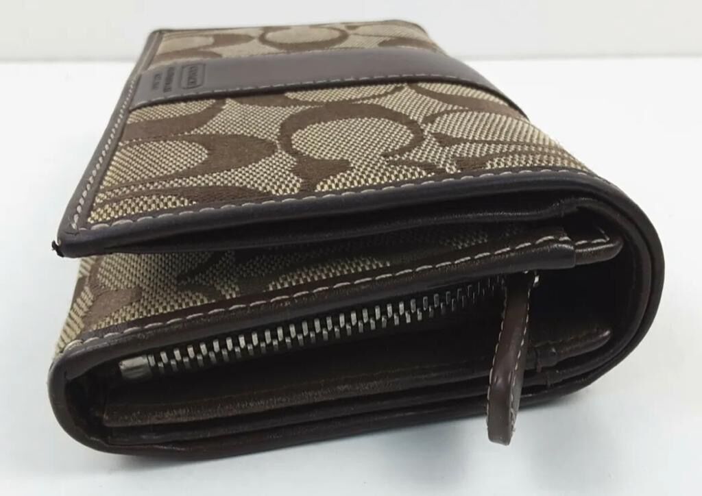 Riyadh, Purses & Wallets, SAR 500,  Coach Hampton Signature Flap Wallet
