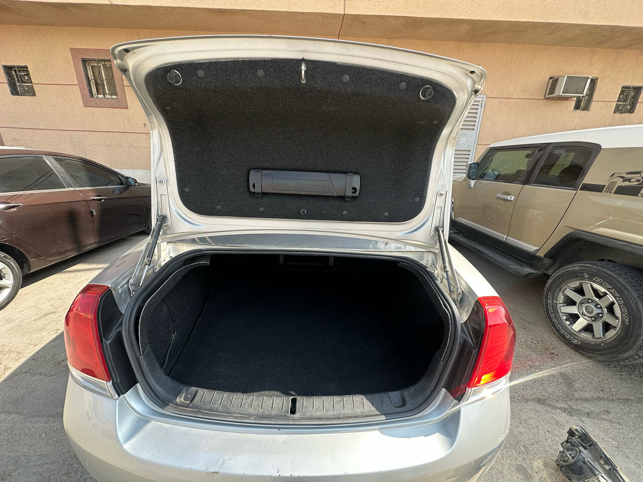 Al Malaz, Vehicles, Cars & Trucks , SAR 27500,  Chevrolet Caprice Classic,  2008,  Automatic,  237 KM,  Chevorlate Caprice