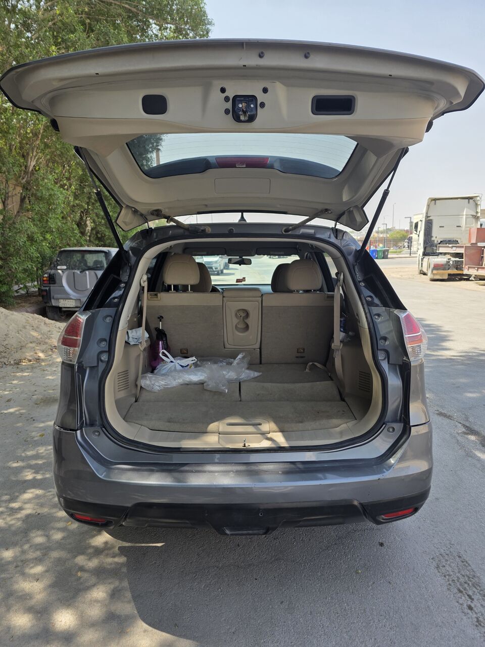 Riyadh, Vehicles, Cars & Trucks , SAR 30000,  Nissan X-Trail,  2015,  Automatic,  210000 KM,