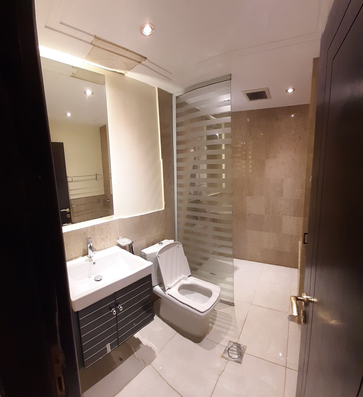 Riyadh, Apartments, Flats, Houses & Villas, SAR 42000/year,  1 BR,  Fully Furnished Apartments In A Very Special Location In The Center Of Riyadh,next To The