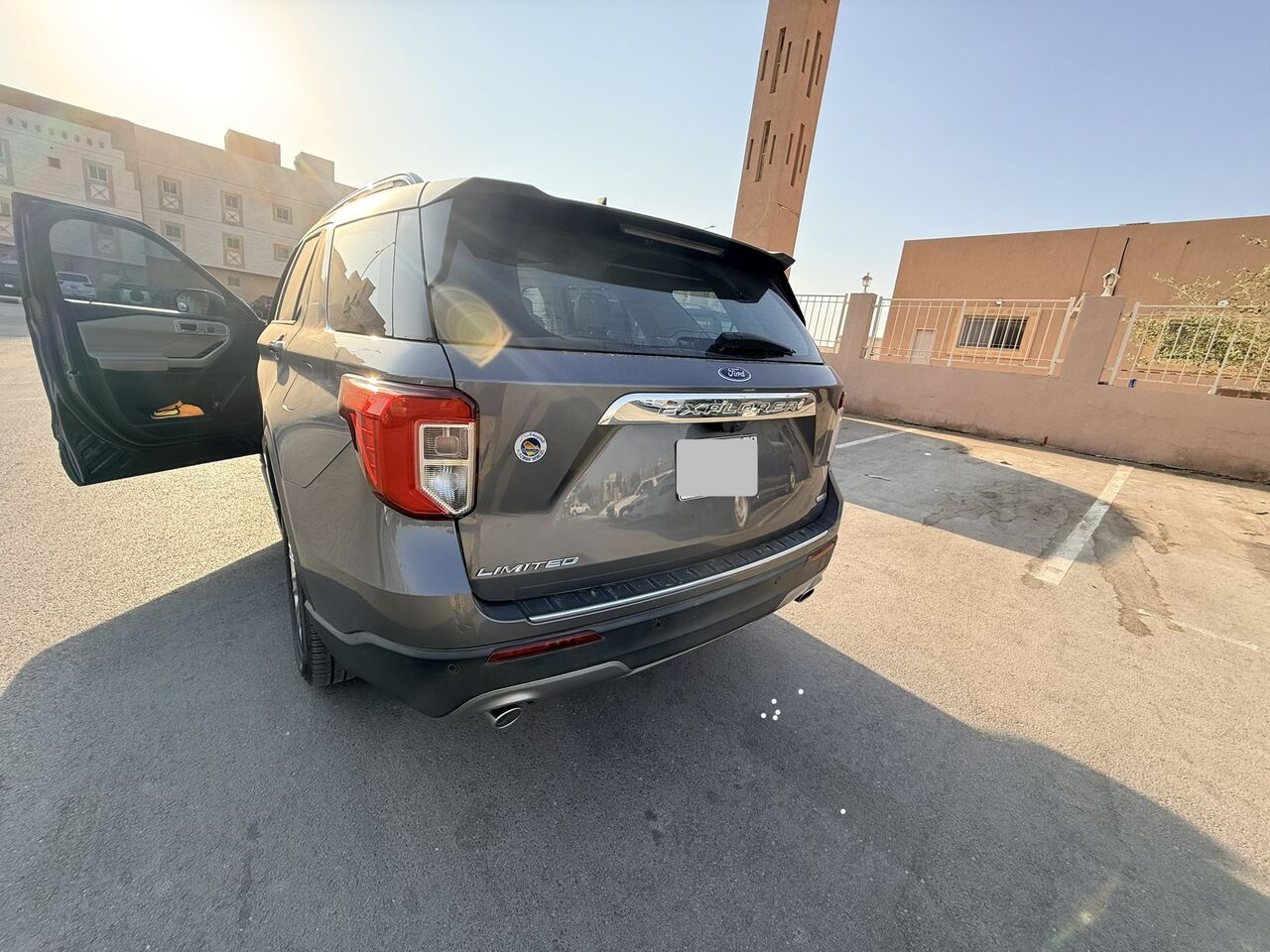 Riyadh, Vehicles, Cars & Trucks , SAR 138000,  Ford Explorer Limited,  2021,  Automatic,  43000 KM,   Al Jazeera Accident Free