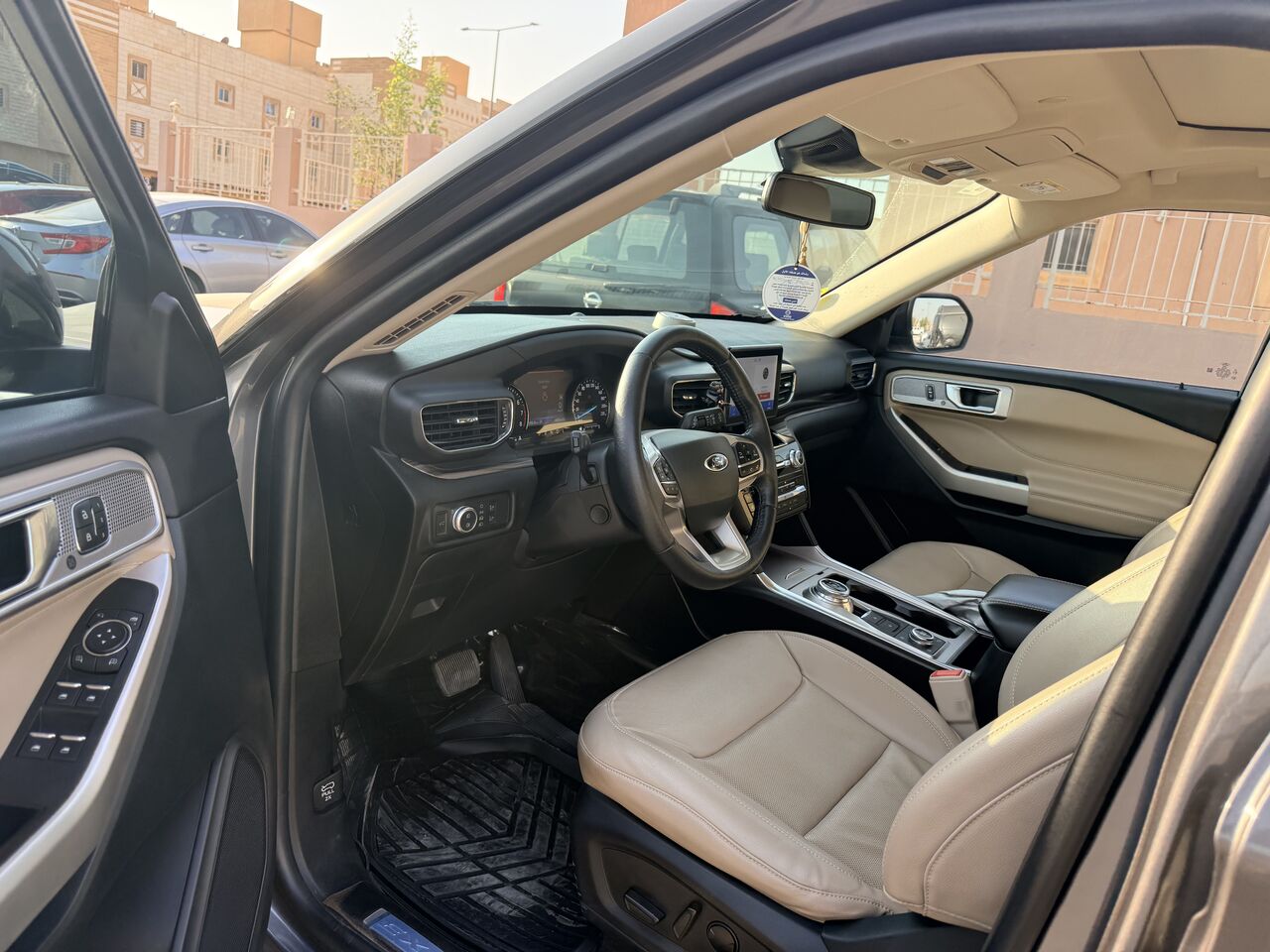 Riyadh, Vehicles, Cars & Trucks , SAR 138000,  Ford Explorer Limited,  2021,  Automatic,  43000 KM,   Al Jazeera Accident Free