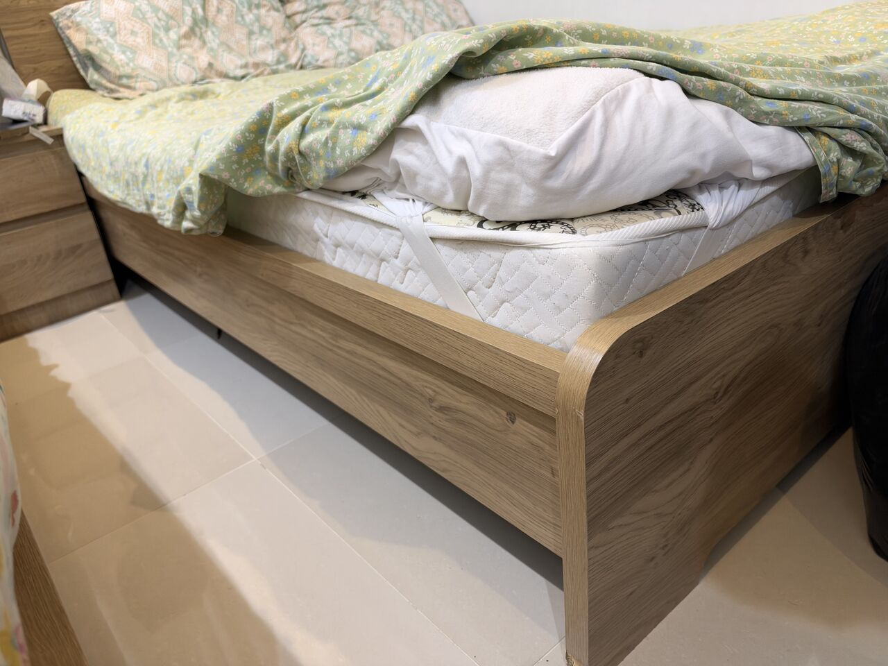 Al Washm, Furniture, SAR 800,  Beds 120x200 & 140x200 (with Mattress)