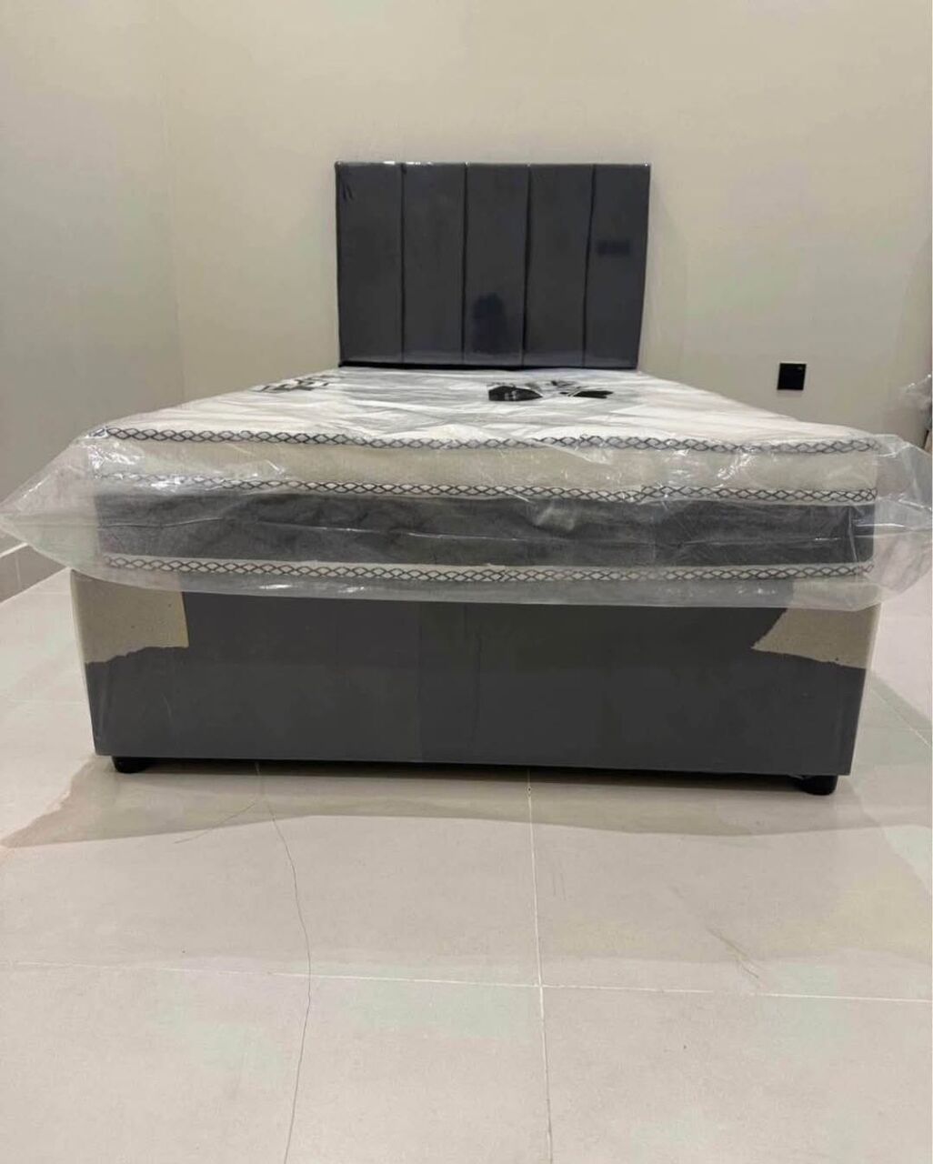 Jeddah, Furniture, SAR 5,  New Medium Bed Available In Low Price