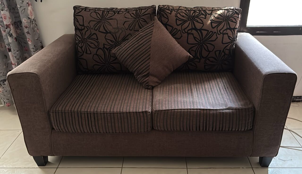 Jeddah, Furniture, SAR 450,  Sofa Set With Total Of 6 Seaters Turki Made