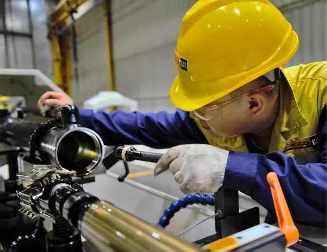 Dubai, Equipment Rental, Repair & Maintenance Services | Al-Bahar
