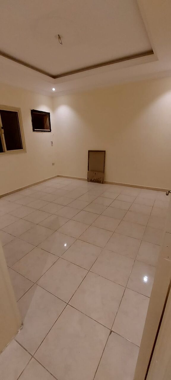Jeddah, Apartments, Flats, Houses & Villas, SAR 30000/year,  4 BR,  4bhk Available In Mishrifah Jeddah Gernatah Road Near Aramco Park.