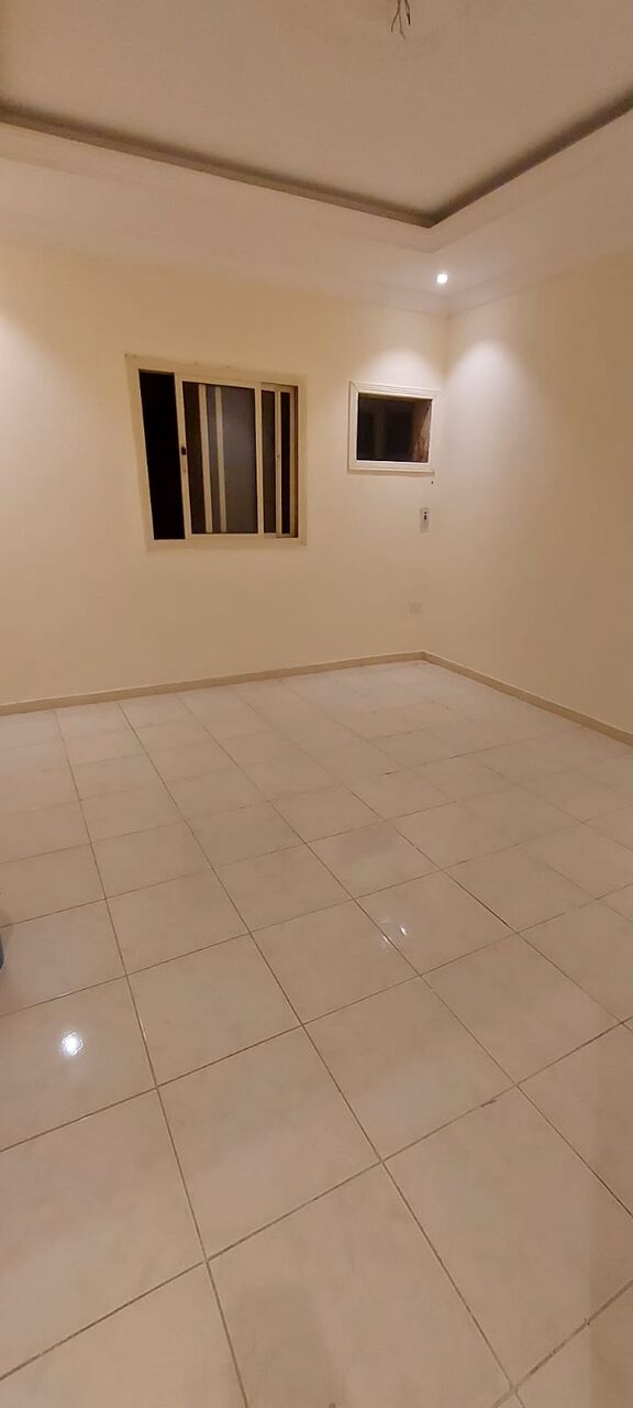 Jeddah, Apartments, Flats, Houses & Villas, SAR 30000/year,  4 BR,  4bhk Available In Mishrifah Jeddah Gernatah Road Near Aramco Park.