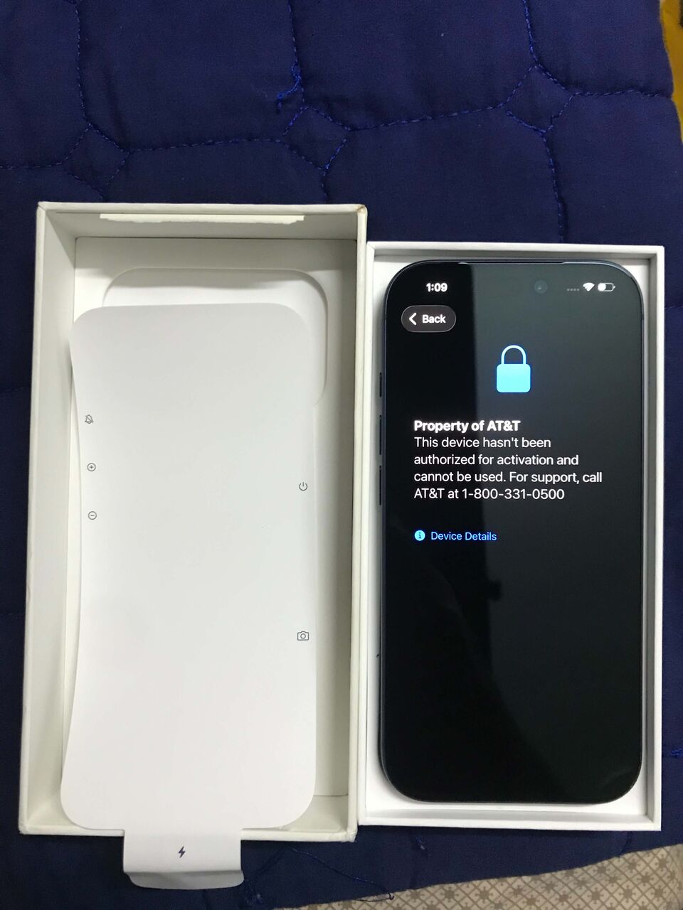Riyadh, Mobile Phones, SAR 2500,  Brand New IPhone 17 Pro 256gb Sim Locked Stuck On Activation Can Be Use For Parts Or U Can