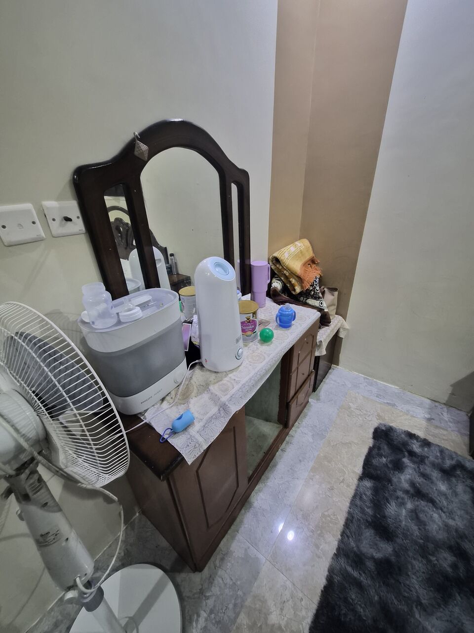 Riyadh, Furniture, SAR 500,  Limited Time Offer !!!!!!  Old But Usable Room Furniture Set For Sale