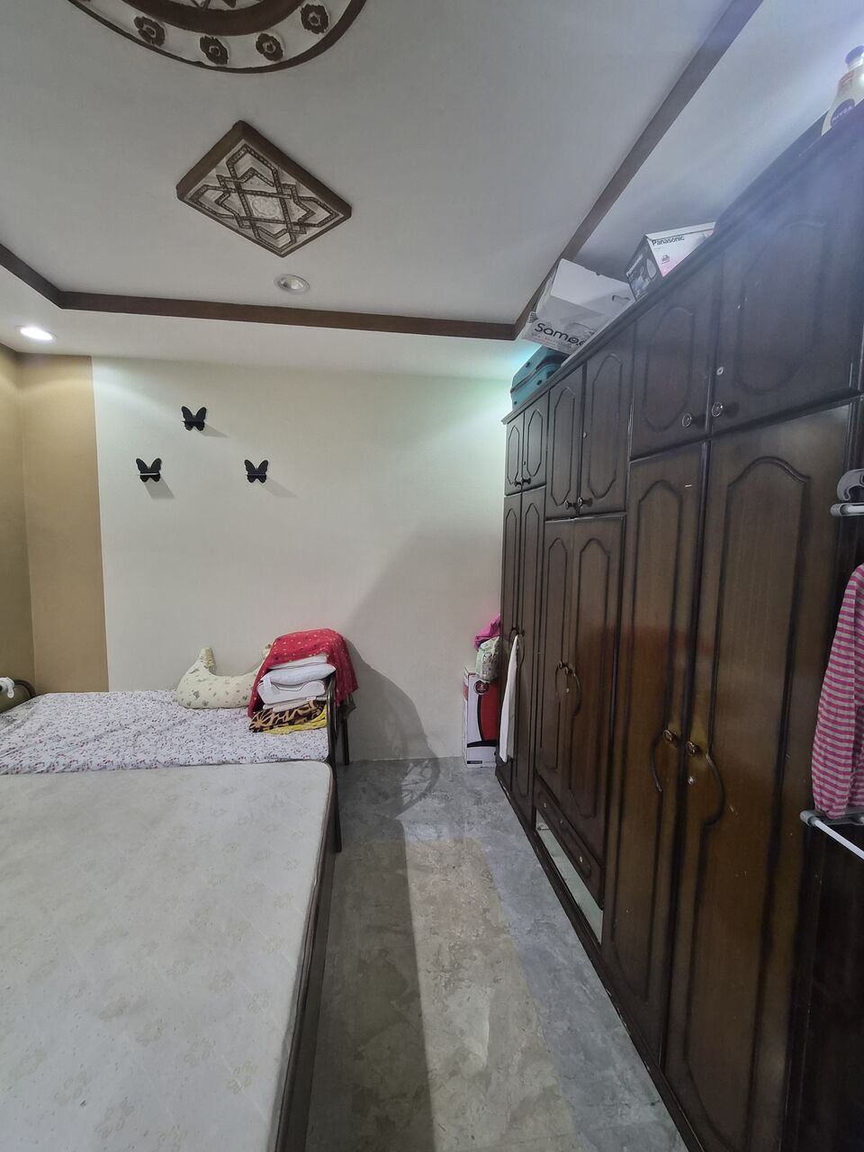 Riyadh, Furniture, SAR 500,  Limited Time Offer !!!!!!  Old But Usable Room Furniture Set For Sale