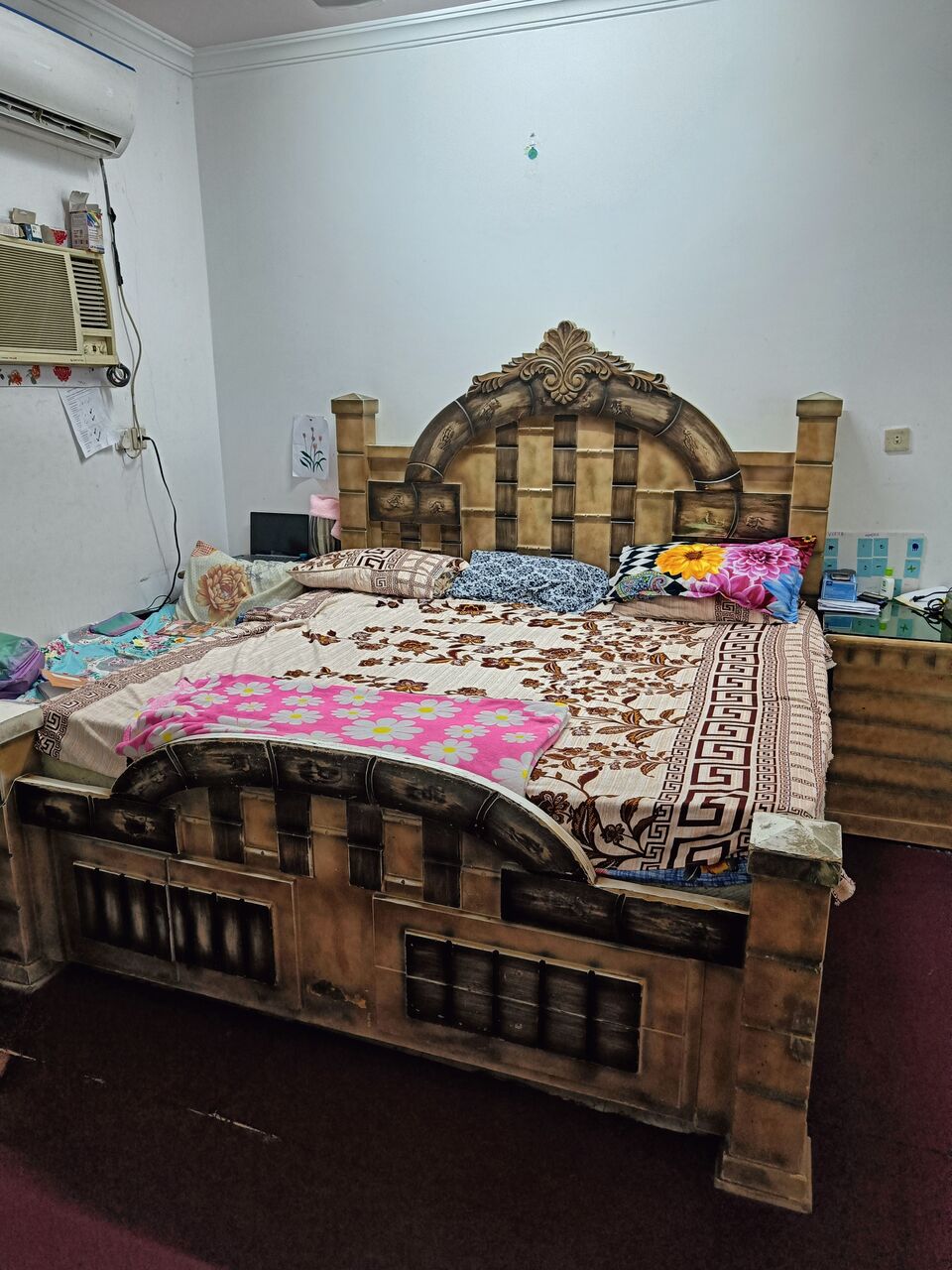 Hofuf, Furniture, SAR 800,  Bed And Dressing Table For Sale