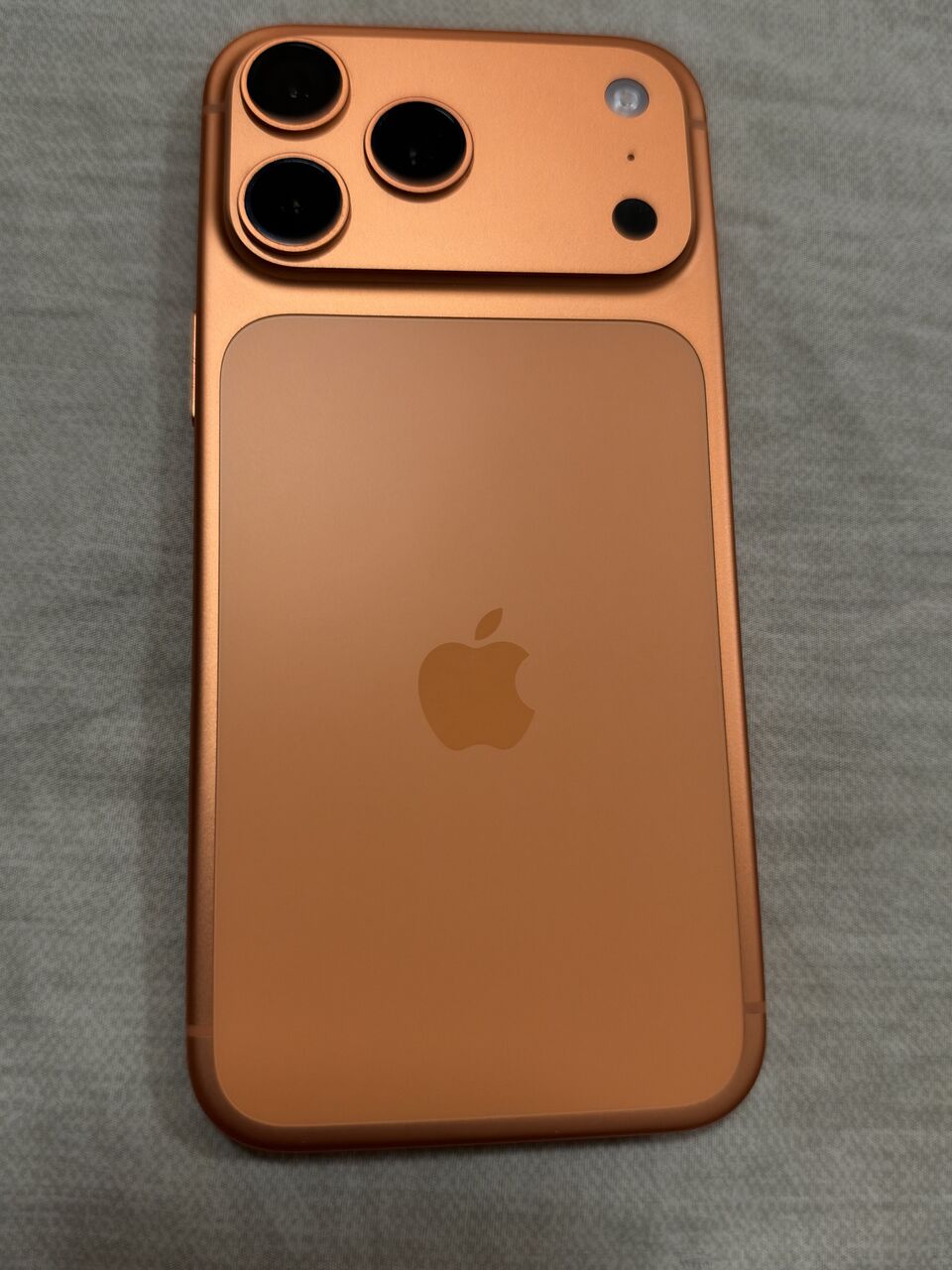 Riyadh, Mobile Phones, SAR 3600,  IPhone 17 Pro Max 256GB Cosmic Orange