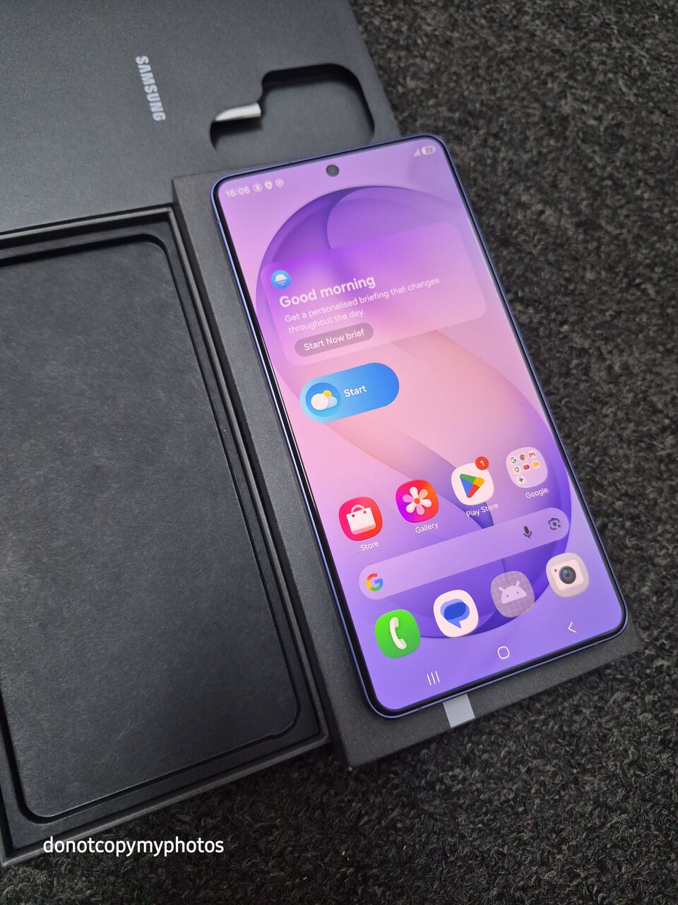 Al Rahmaniyah, Mobile Phones, SAR 3250,  Samsung Galaxy S26 Ultra Cobalt Violet 12gb 256gb New Condition 2 Months Only