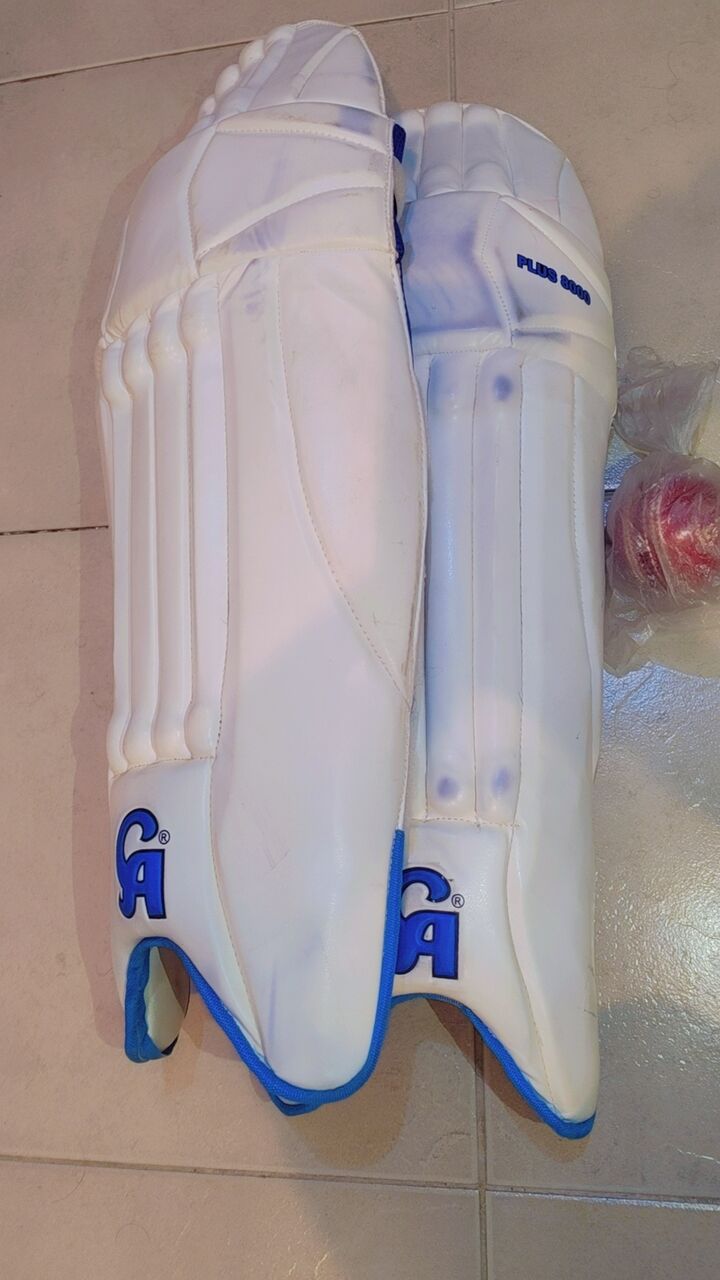 Riyadh, Free Items, SAR 170,  Cricket Pads 02 Pairs & Hard Ball
