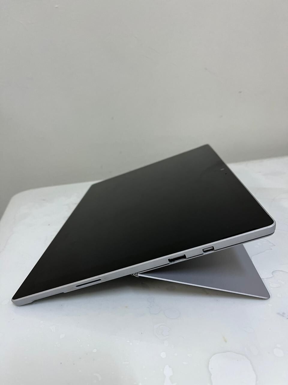 Dammam, Computers, SAR 1200,  Microsoft Surface Pro 5 Laptop Is On Sale!