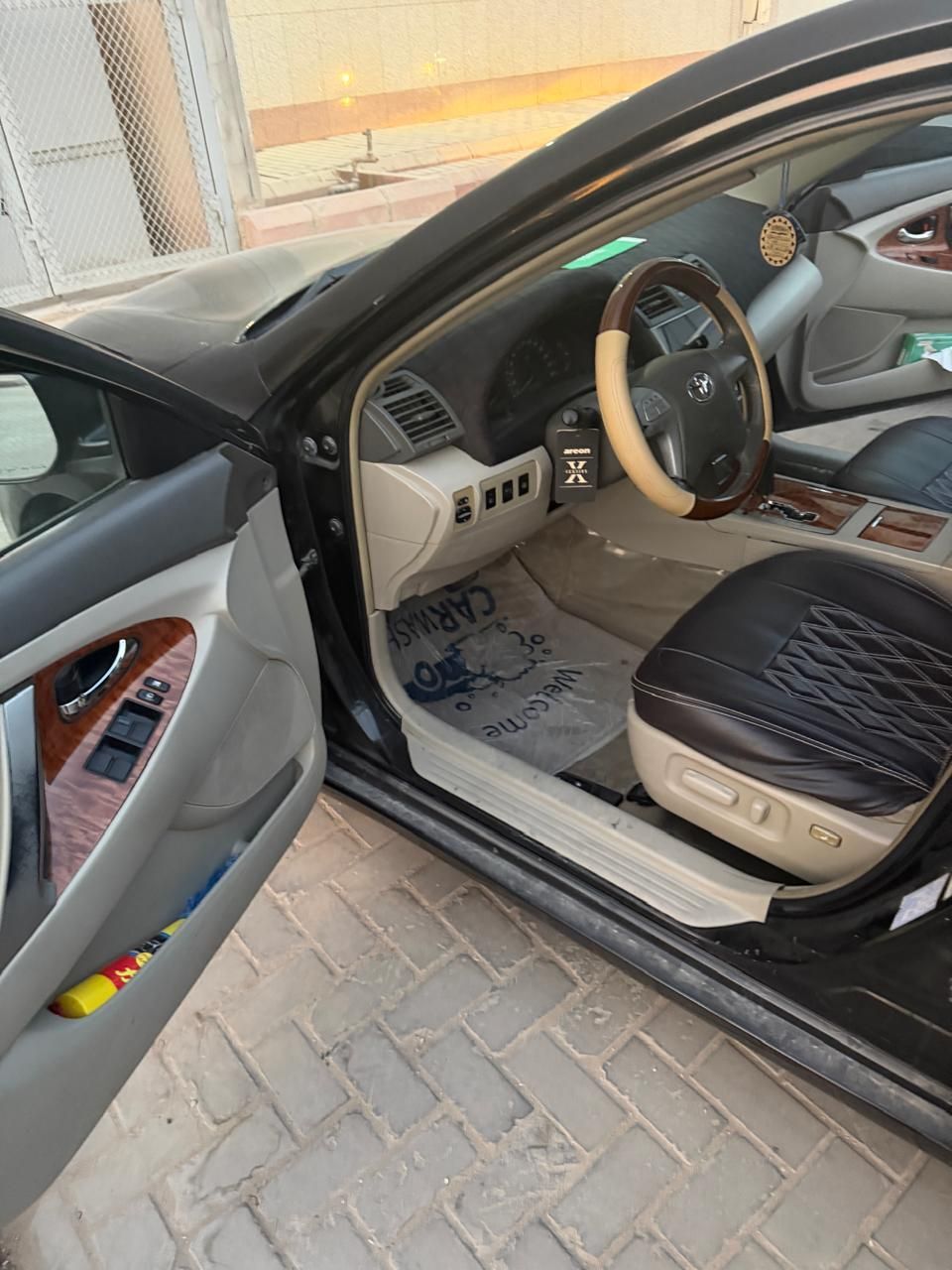 Riyadh, Vehicles, Cars & Trucks , SAR 19500,  Toyota Camry,  2007,  Automatic,  250000 KM,   GLX  (Black)