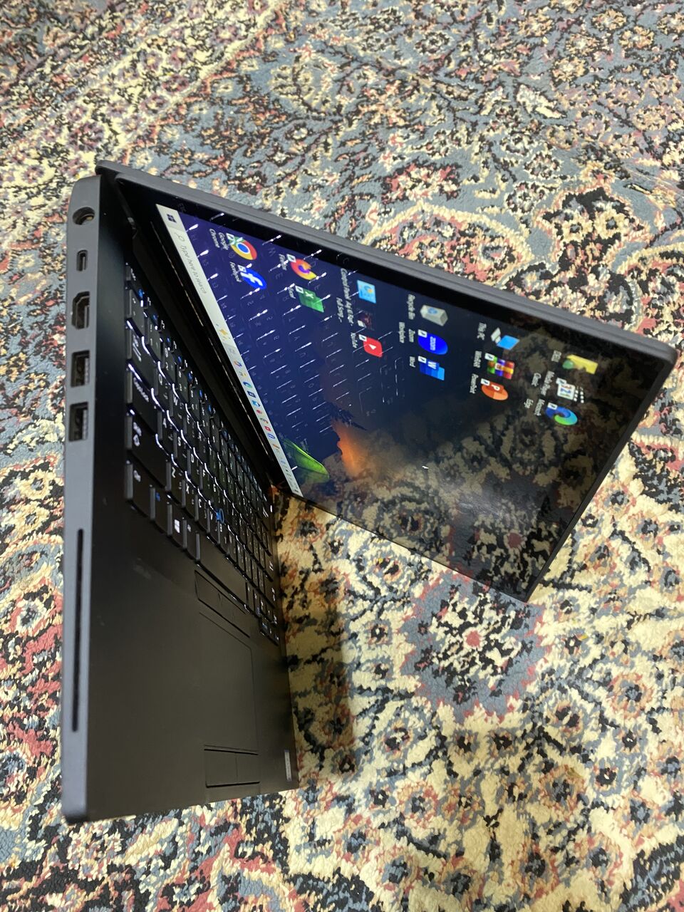 Olaya, Computers, SAR 800,  Dell Touchscreen I7,256GB,8GB,14&rdquo;FHD,Original Charger