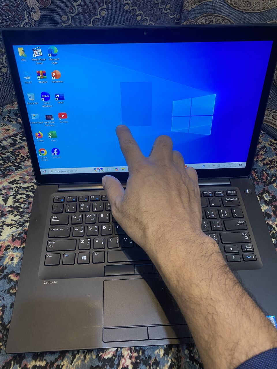 Olaya, Computers, SAR 800,  Dell Touchscreen I7,256GB,8GB,14&rdquo;FHD,Original Charger