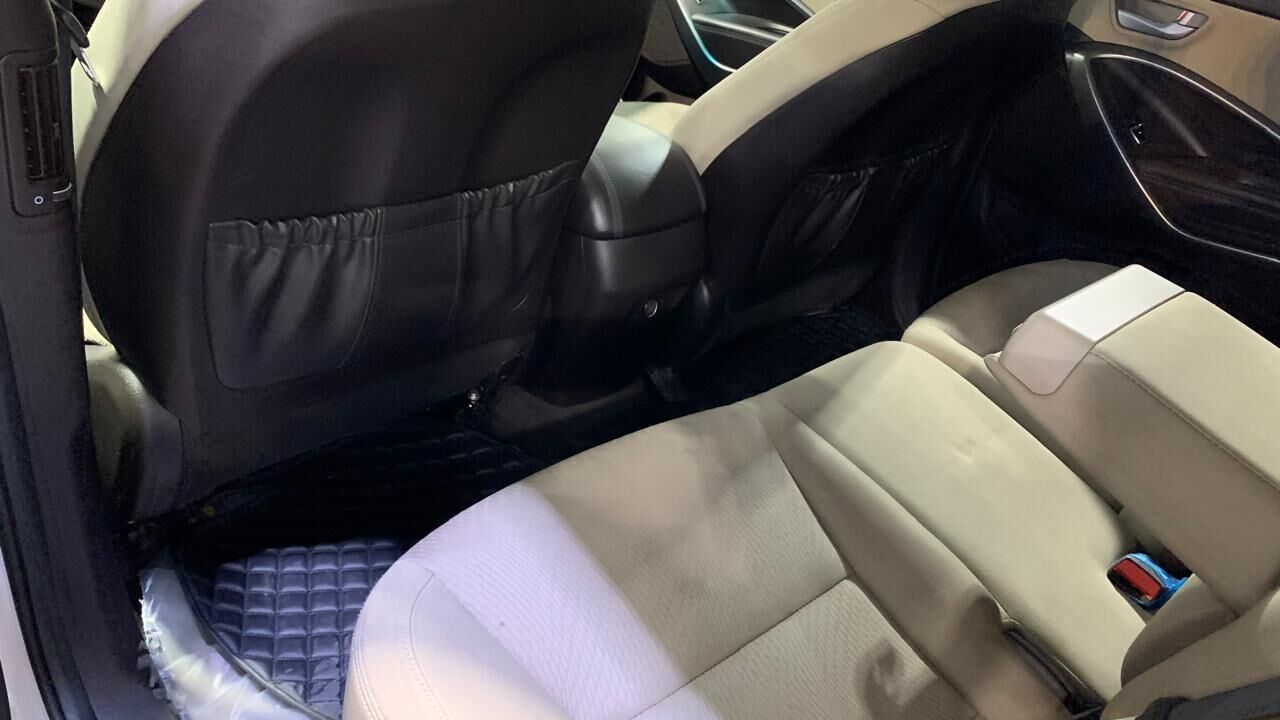 Riyadh, Vehicles, Cars & Trucks , SAR 58000,  HYUNDAI SANTA FE,  2018,  Automatic,  100 KM,  FULL OPTION 4X4 %