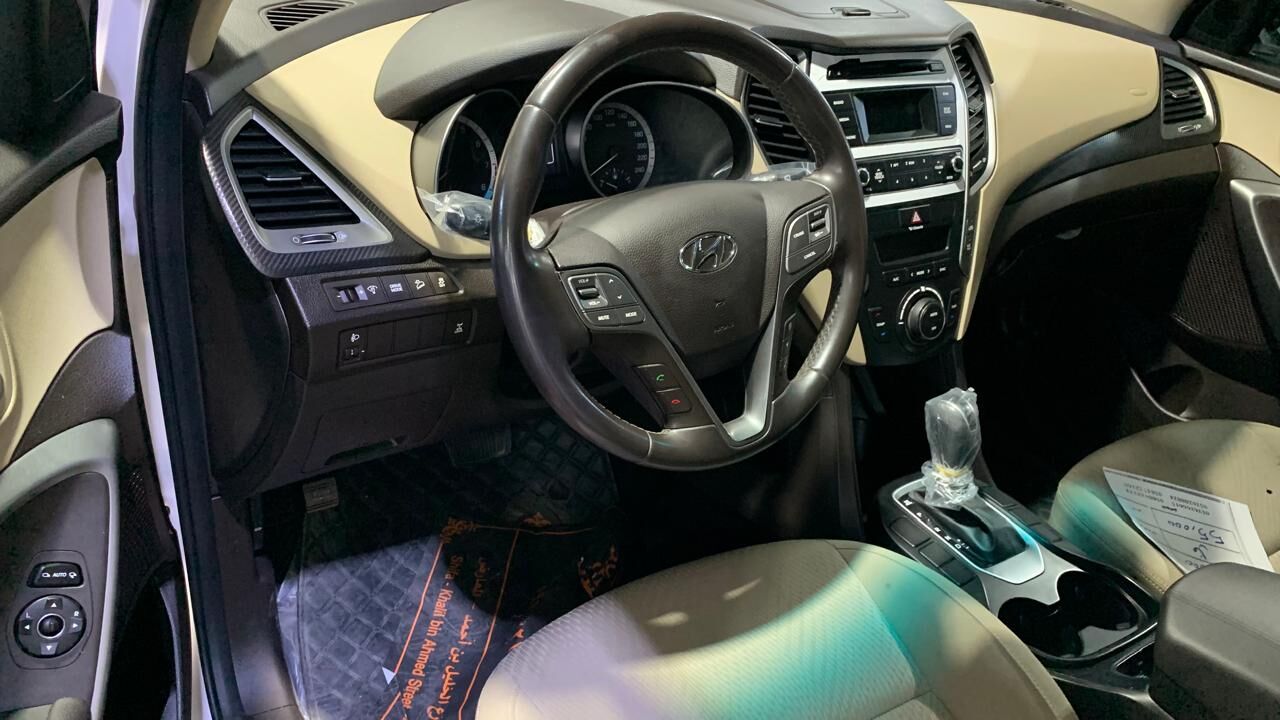 Riyadh, Vehicles, Cars & Trucks , SAR 58000,  HYUNDAI SANTA FE,  2018,  Automatic,  100 KM,  FULL OPTION 4X4 %