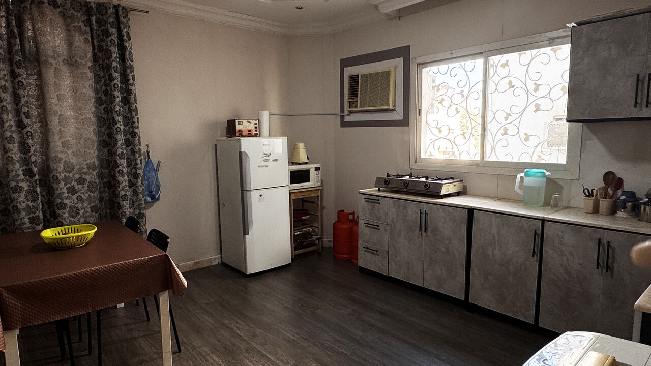 Al Rabwah, Rooms for Rent, Fully Furnished Room For (SINGLE) Executive Bachelor (Kerala) &ndash; Near Al Wafa Hypermarket